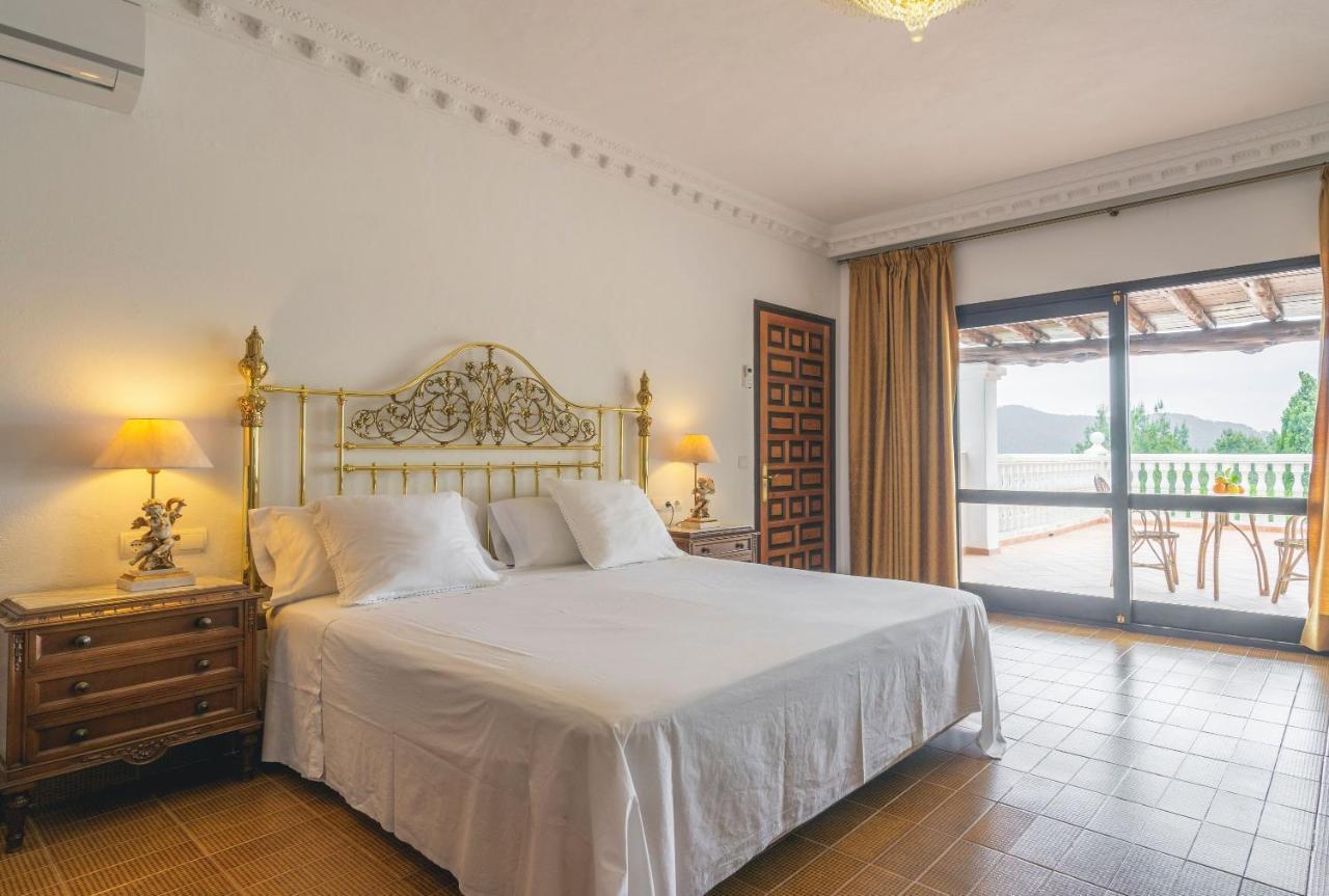 Can Joan Vich I Santa Eularia des Riu Exterior photo